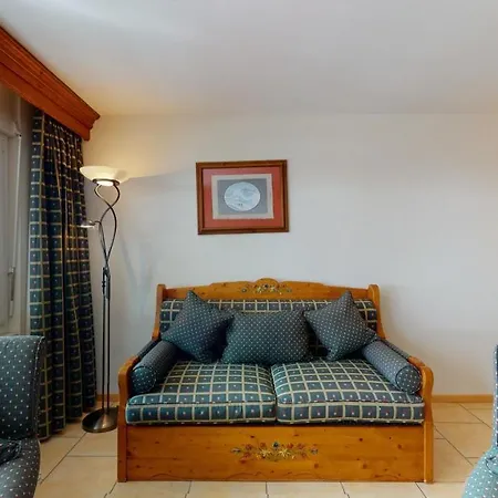 Gonenstein In Leukerbad, Entire Apartment/studio With Balcony Apartment
