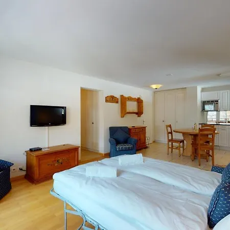 Gonenstein In Leukerbad, Entire Apartment/studio With Balcony Apartment Leukerbad